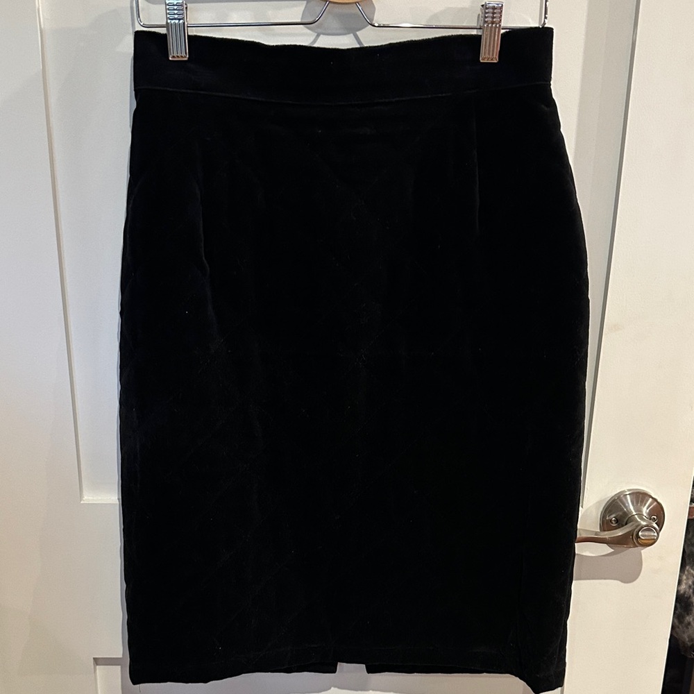 Elegant Black quilted Velvet Skirt